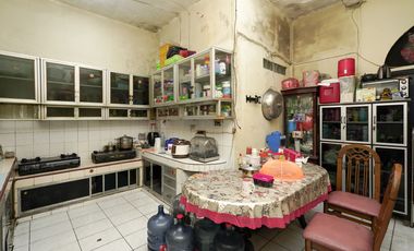 Rumah Tanah Luas 11 Menit ke Gerbang Tol Bintara Hadap Selatan J-40142