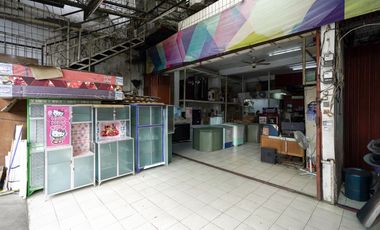 Rumah Tanah Luas 11 Menit ke Gerbang Tol Bintara Hadap Selatan J-40142