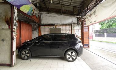 Rumah Tanah Luas 11 Menit ke Gerbang Tol Bintara Hadap Selatan J-40142