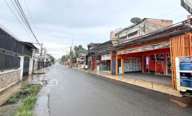 Rumah Tanah Luas 11 Menit ke Gerbang Tol Bintara Hadap Selatan J-40142