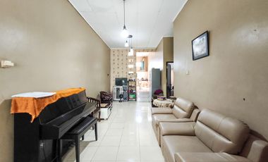 Rumah Terawat 5 Mnt ke Lagoon Avenue Mall Bekasi Bebas Banjir J-46905