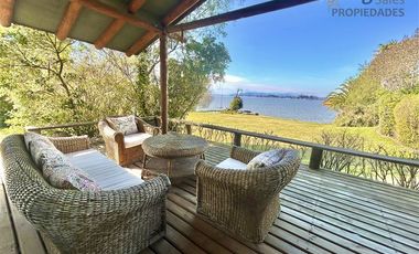 Bello Condominio y Casa, Agua Profunda orilla Lago Rapel