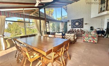 Bello Condominio y Casa, Agua Profunda orilla Lago Rapel