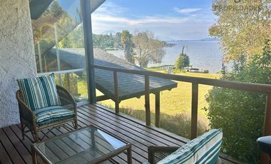 Bello Condominio y Casa, Agua Profunda orilla Lago Rapel