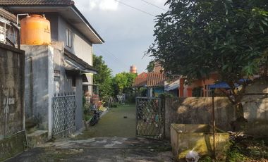 Dijual Cepat Tanah Luas Dgn 5 Bangunan Rumah Pinggir Jalan Parongpong Ciwaruga Samping Setiabudi Regency