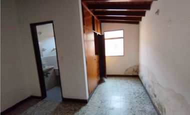 Edificio Comercial en Arriendo Medellín Sector Laureles