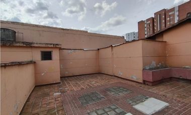 Edificio Comercial en Arriendo Medellín Sector Laureles