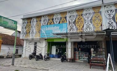 Ruko Istimewa pinggir jl dkt Ringroad Utara,dlm Ringroad UPN,Seturan