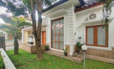 Rumah Mewah Dalam perumahan Siap Huni di Jalan Kebon Agung