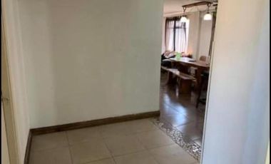 Departamento 4 ambientes con balcón en Rivadavia y Corrientes