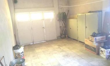 Casa de 3 amb. sobre lote propio.