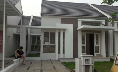 Dijual/Disewakan Rumah Siap Huni Suvarna Sutera Cluster Fedora III MURAH SANGAT Cluster dengan Swimming Pool