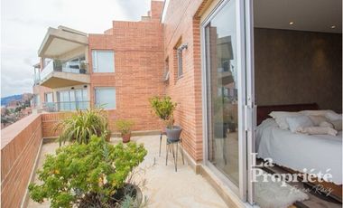 apartamento en arriendo/venta en los rosales. Cod A331