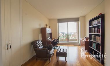 apartamento en arriendo/venta en los rosales. Cod A331