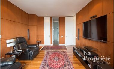 apartamento en arriendo/venta en los rosales. Cod A331