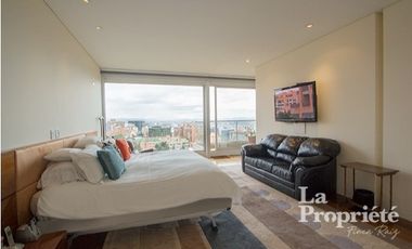 apartamento en arriendo/venta en los rosales. Cod A331