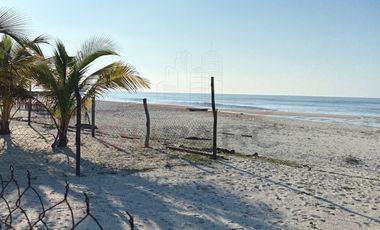 Terreno en RENTA frente a la Playa en km 18 Carmen-Puerto Real