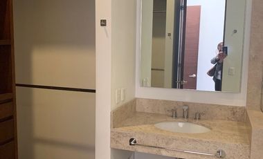 Departamento en venta en  Av de los Poetas, Centenario, Santa Fe