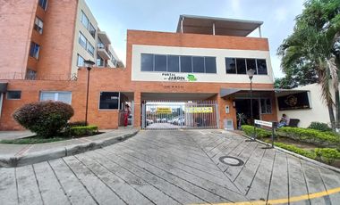 apartamento en arriendo en c.r portal del jardÍn  piso 5 sin ascensor. Cod A13602