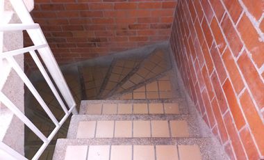 apartamento en arriendo en c.r portal del jardÍn  piso 5 sin ascensor. Cod A13602
