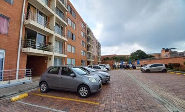 apartamento en arriendo en c.r portal del jardÍn  piso 5 sin ascensor. Cod A13602