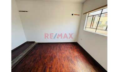 Venta De Casa Productiva  En Av El Ejercito A Un Paso De La Upn