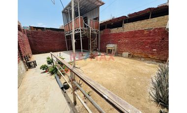 Venta De Casa Productiva  En Av El Ejercito A Un Paso De La Upn