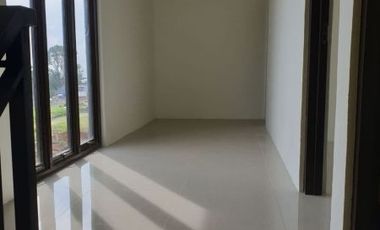 Rumah Villa Mewah Murah Strategis dkt PEMKOT Cimahi