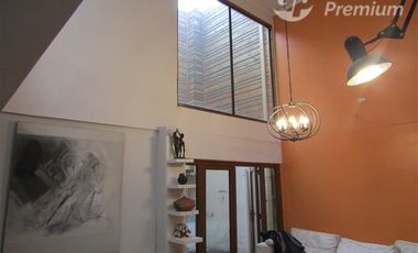 Se vende Casa 10D/5B 11/2 Cuadra del Metro Rodrigo de Araya