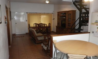 VENTA DE PH AL FRENTE TRES AMB. CON COCHERA