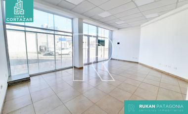 #Alquiler_RUKAN Local Comercial | TORRE CORTAZAR | Local 7 | 45 m2 | Calle J. M. ESTRADA | Caleta Olivia.-