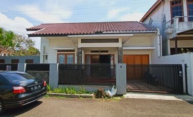 Di Sewakan Rumah Siap Huni 3 Kamar di Pasirkaliki Bandung