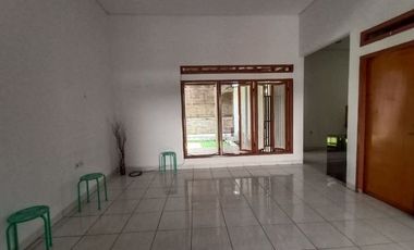 Di Sewakan Rumah Siap Huni 3 Kamar di Pasirkaliki Bandung