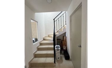 Venta Casa Equipada con Terreno excedente en Real de Madeira Portovel