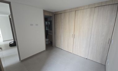apartamento en arriendo en la cuenca. Cod A512545