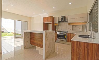 Casa en Condominio en Delicias Cuernavaca - CAEN-1010-Fr*