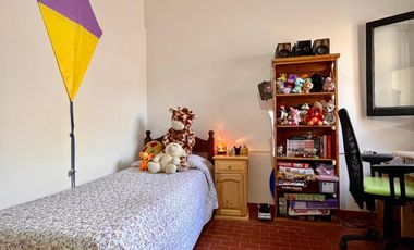 Casa de 3 AMBIENTES  en venta