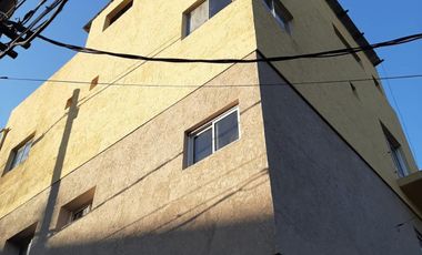 OPORTUNIDAD Complejo de 6 departamentos + terraza- VICENTE LOPEZ