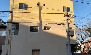 OPORTUNIDAD Complejo de 6 departamentos + terraza- VICENTE LOPEZ