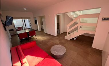 DEPARTAMENTO TIPO DÚPLEX 3 AMBIENTES EN ALQUILER