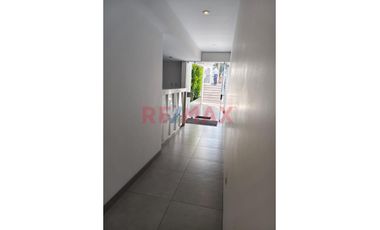 ✨ Amplio Y Moderno Departamento En Av. Floresta – Urb. Chacarilla ✨