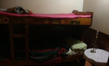 Propiedad ubicada a 300 metros de Avenida Espora .