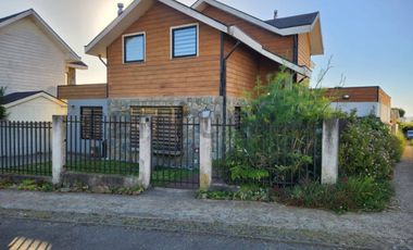 Venta Casa con vista al mar en Parque Residencial Bello Horizonte, Tomé