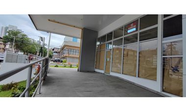 ALQUILER LOCAL COMERCIAL EN ZONA MUY CENTRICA