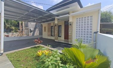 RUMAH BARU 3 KAMAR DEKAT BANDARA NYIA YOGYAKARTA DESAIN ETNIK