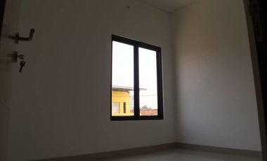 Jual Rumah Dua Lantai Kota Bogor Lokasi Strategis Dekat Tol Bonus Kitchen Set