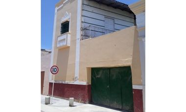 Venta, Casa con local, Plaza de Ciénaga.