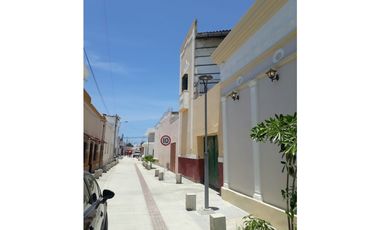 Venta, Casa con local, Plaza de Ciénaga.