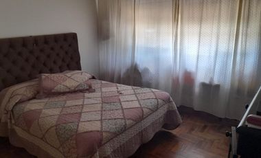 Lote de 15,84 x 40,30, ideal constructor o dos/ tres familias. VillaLuzuriaga. NUEVO VALOR