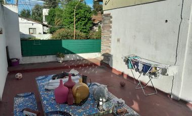 Lote de 15,84 x 40,30, ideal constructor o dos/ tres familias. VillaLuzuriaga. NUEVO VALOR